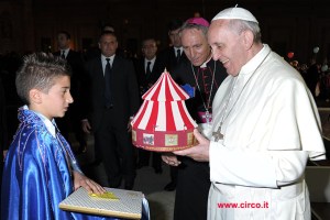 papa-francesco-circo