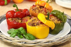 Peperoni-ripieni-di-carne-piatto-albanese