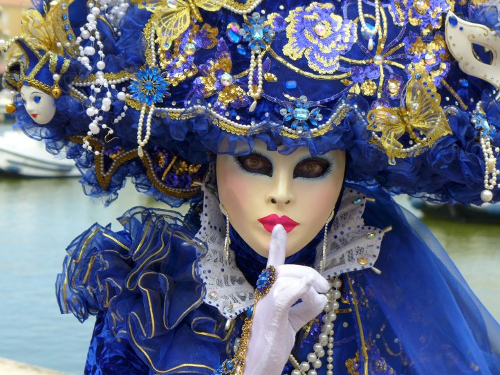 carnival-venice-1803622_1920.jpg